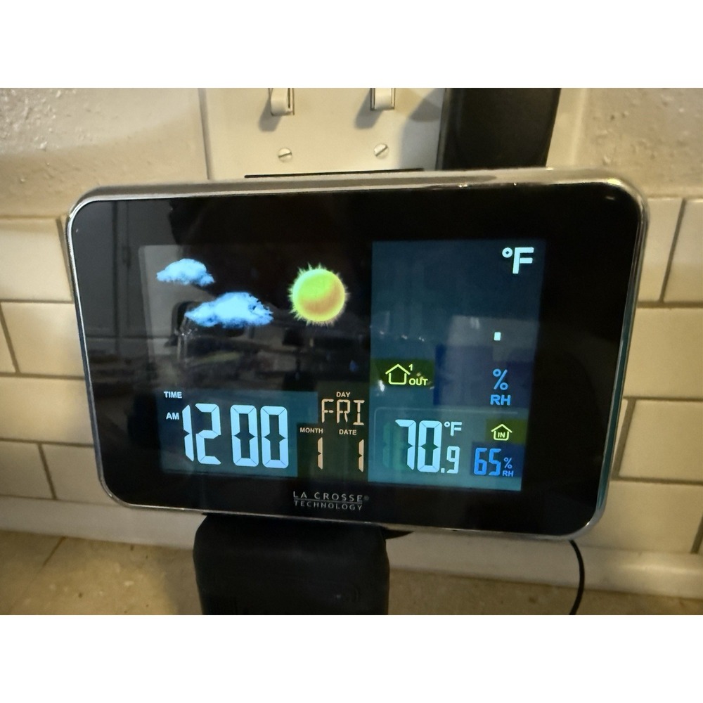 La Crosse Technology‎ Wireless Color Forecast Weather Station Digital 308-145B